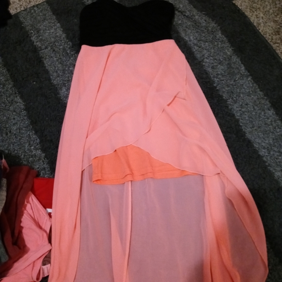 Dress - Picture 2 of 3